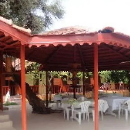 Toll Hotel 2*